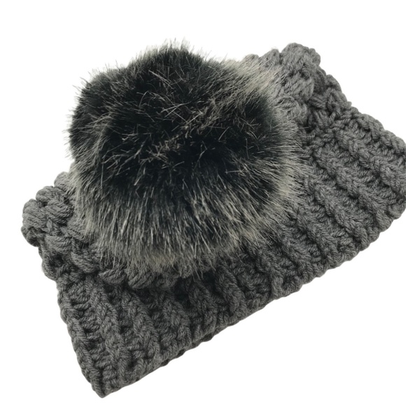 Gray with Faux Fur Pom Beanie main image 3